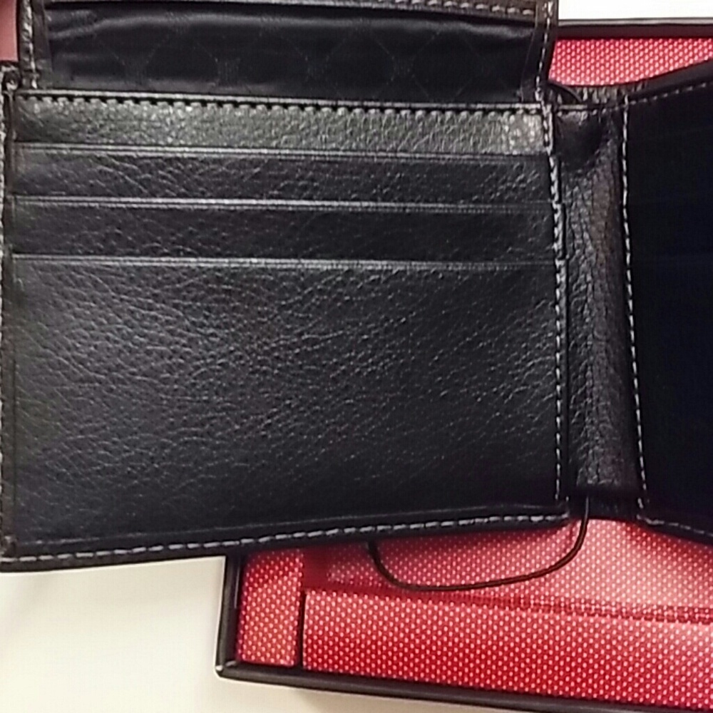 HOST PICK!!!! NWT PERRY ELLIS BLACK BIFOLD WALLET - Picture 6 of 8